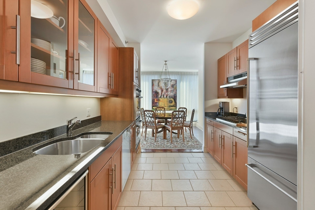 Boston, Massachusetts 02116, United States, 2 Bedrooms Bedrooms, ,3 BathroomsBathrooms,Residential,Active,231193