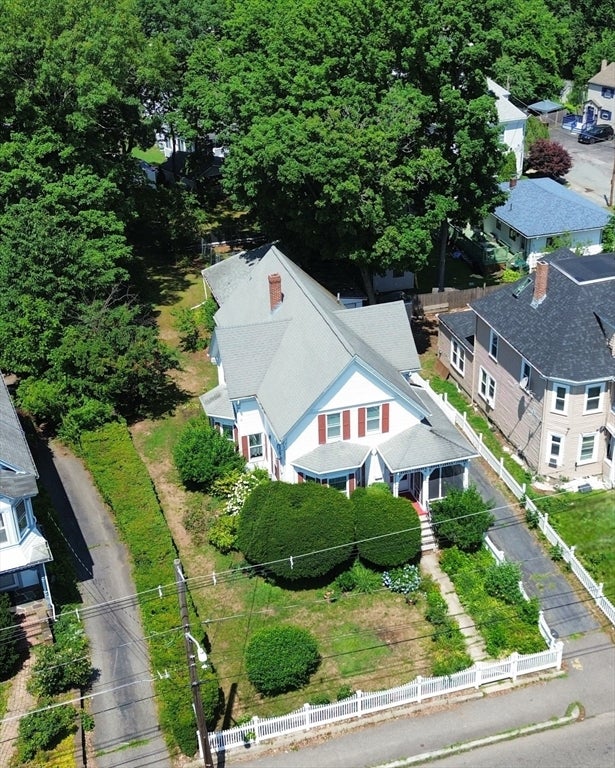 53 Moraine St
