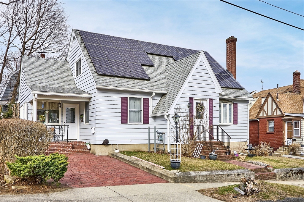 10 Mountain Ave