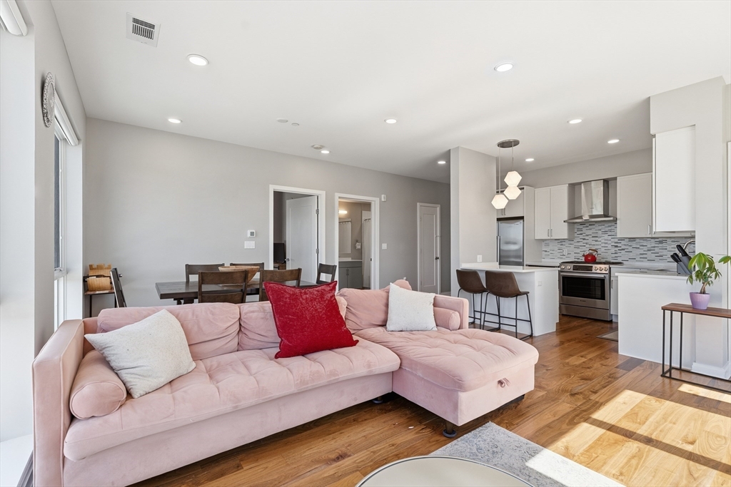 3531 Washington ST #519, Boston, MA Photo #6
