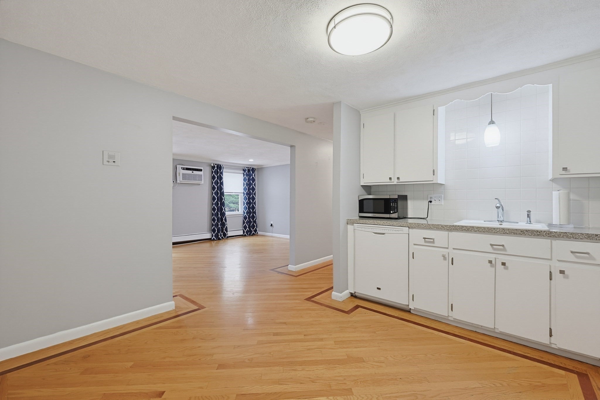 28 Main Street #5, North Reading, MA Photo #16