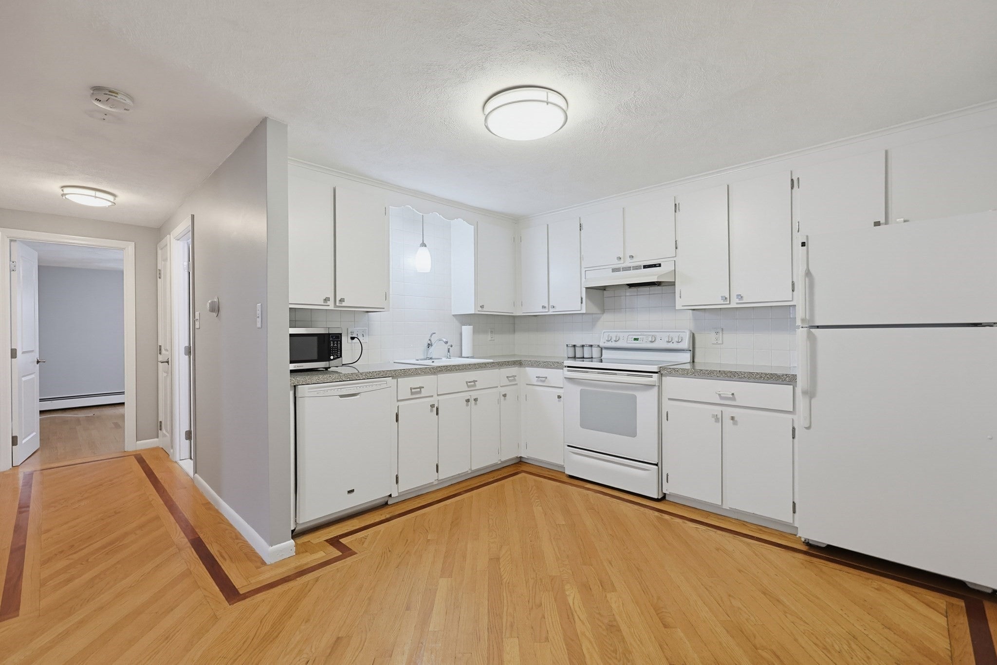 28 Main Street #5, North Reading, MA Photo #9