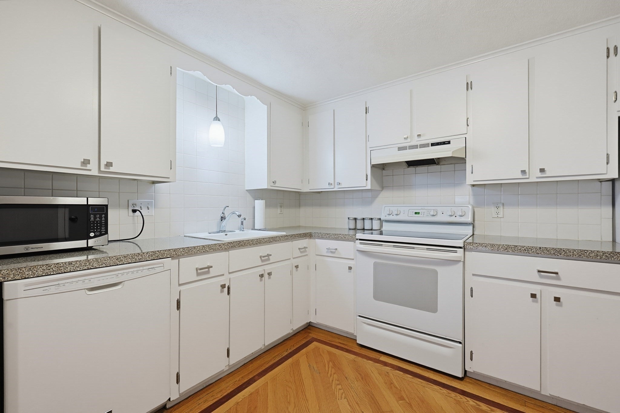 28 Main Street #5, North Reading, MA Photo #12
