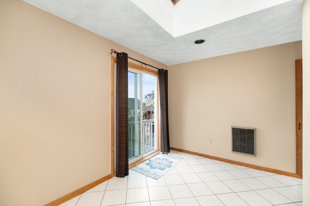 9 Alpine Ct, Gloucester, MA Photo #25