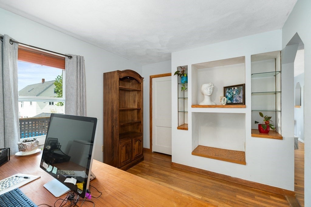 9 Alpine Ct, Gloucester, MA Photo #18