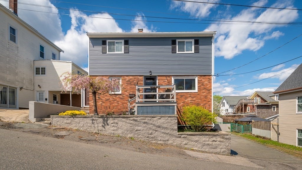 9 Alpine Ct, Gloucester, MA Photo #1