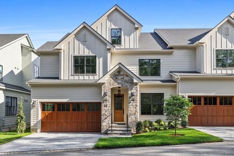 22 Common Court 22 Lexington MA 02421