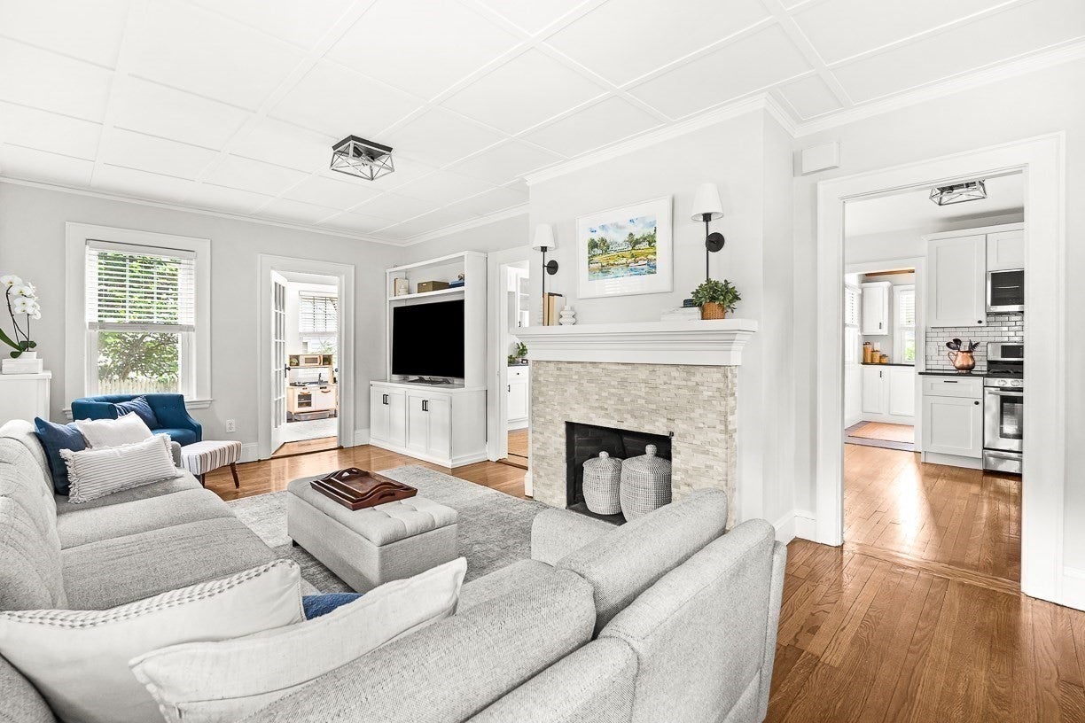 297 Woburn Street, Reading, MA, 297 Woburn Street, Reading, MA Photo #7