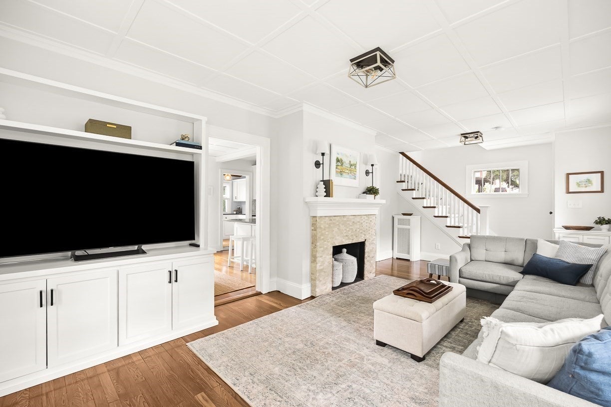 297 Woburn Street, Reading, MA, 297 Woburn Street, Reading, MA Photo #9