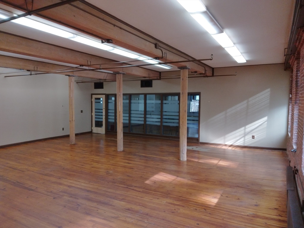 559 Main Street - Rt. 20 unit 202