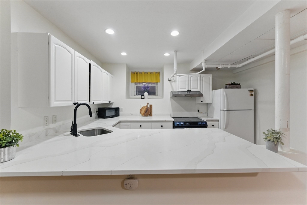16 Garrison Rd 7