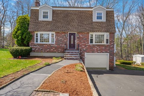 Photo of 10 Blackhorse Lane, Burlington, MA 01803 (MLS # 73505098)