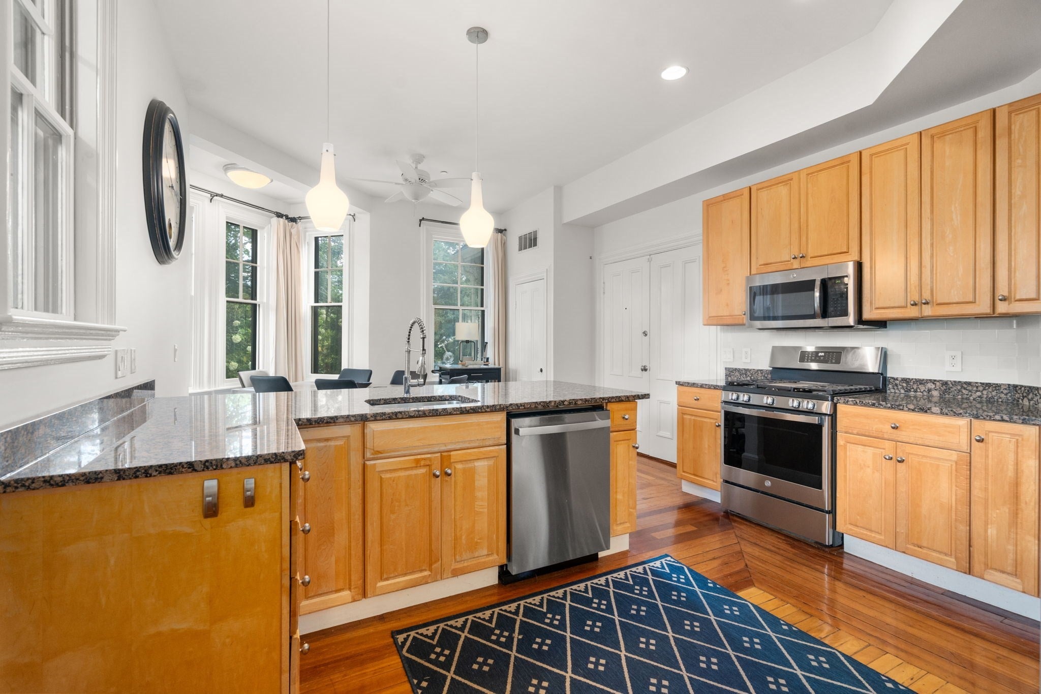 105 Pleasant St #2, Arlington, MA, 105 Pleasant St #2, Arlington, MA Photo #3