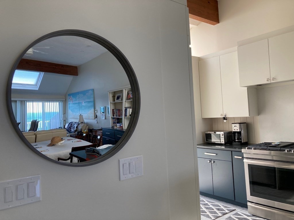 22 Oceanside Dr 22
