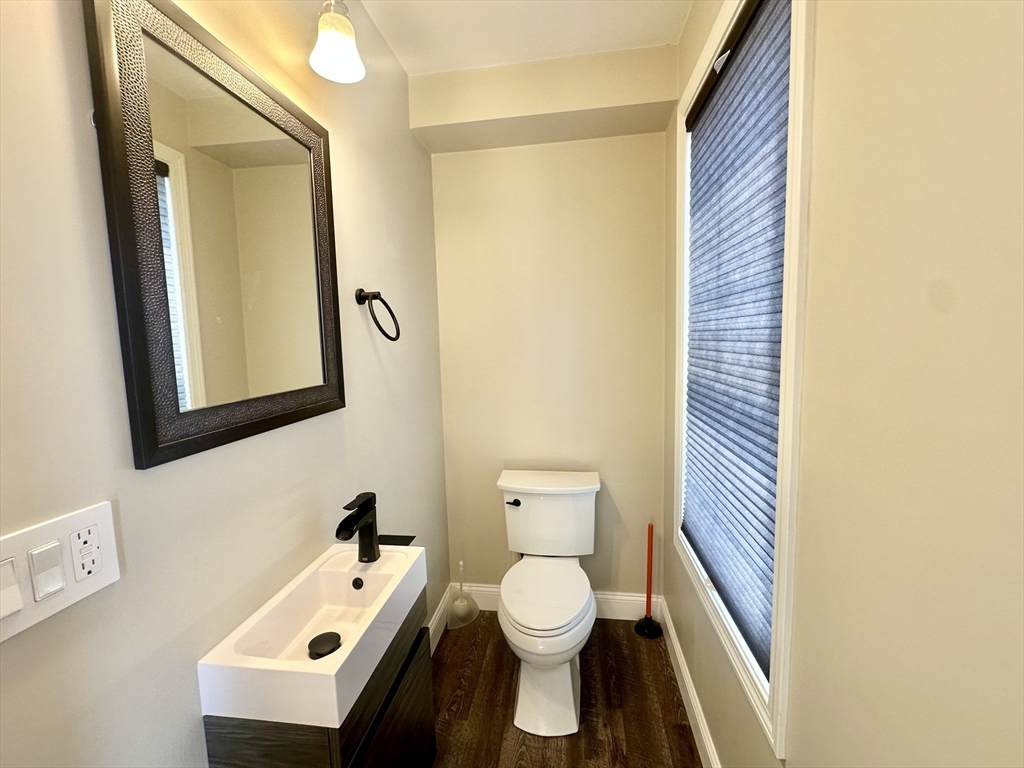 32 Parker St. 6