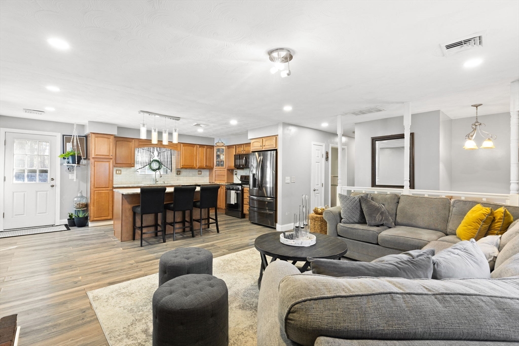 23 Parker Dr