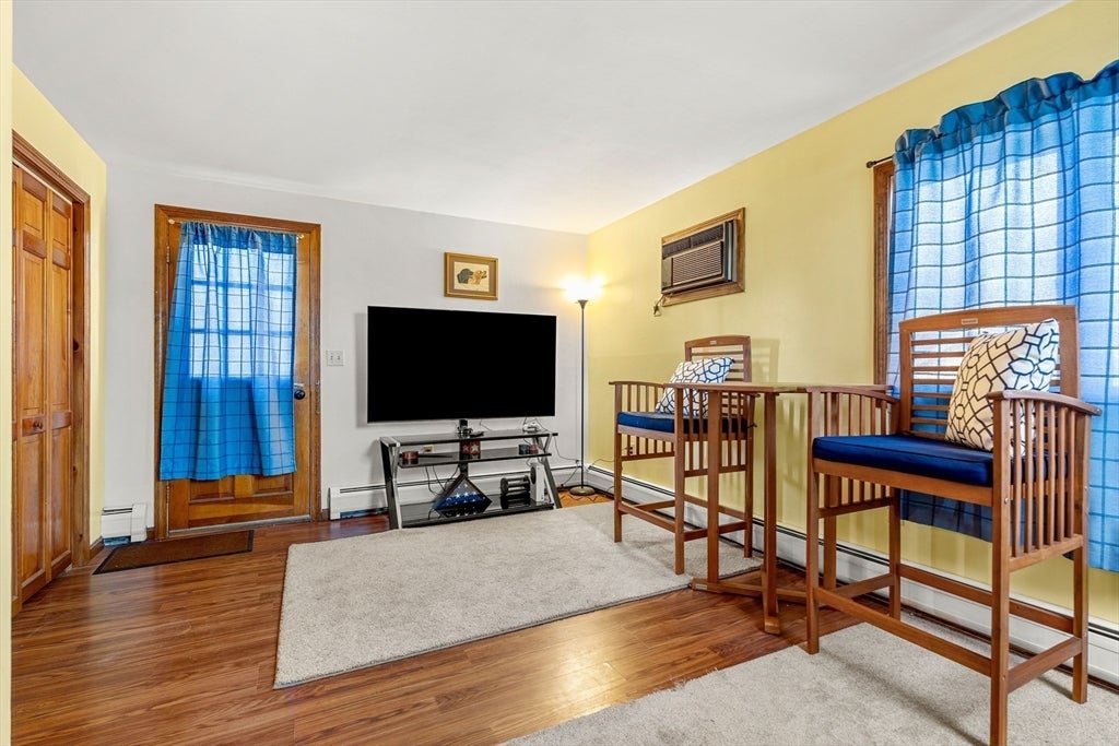 22 Woodland St 2