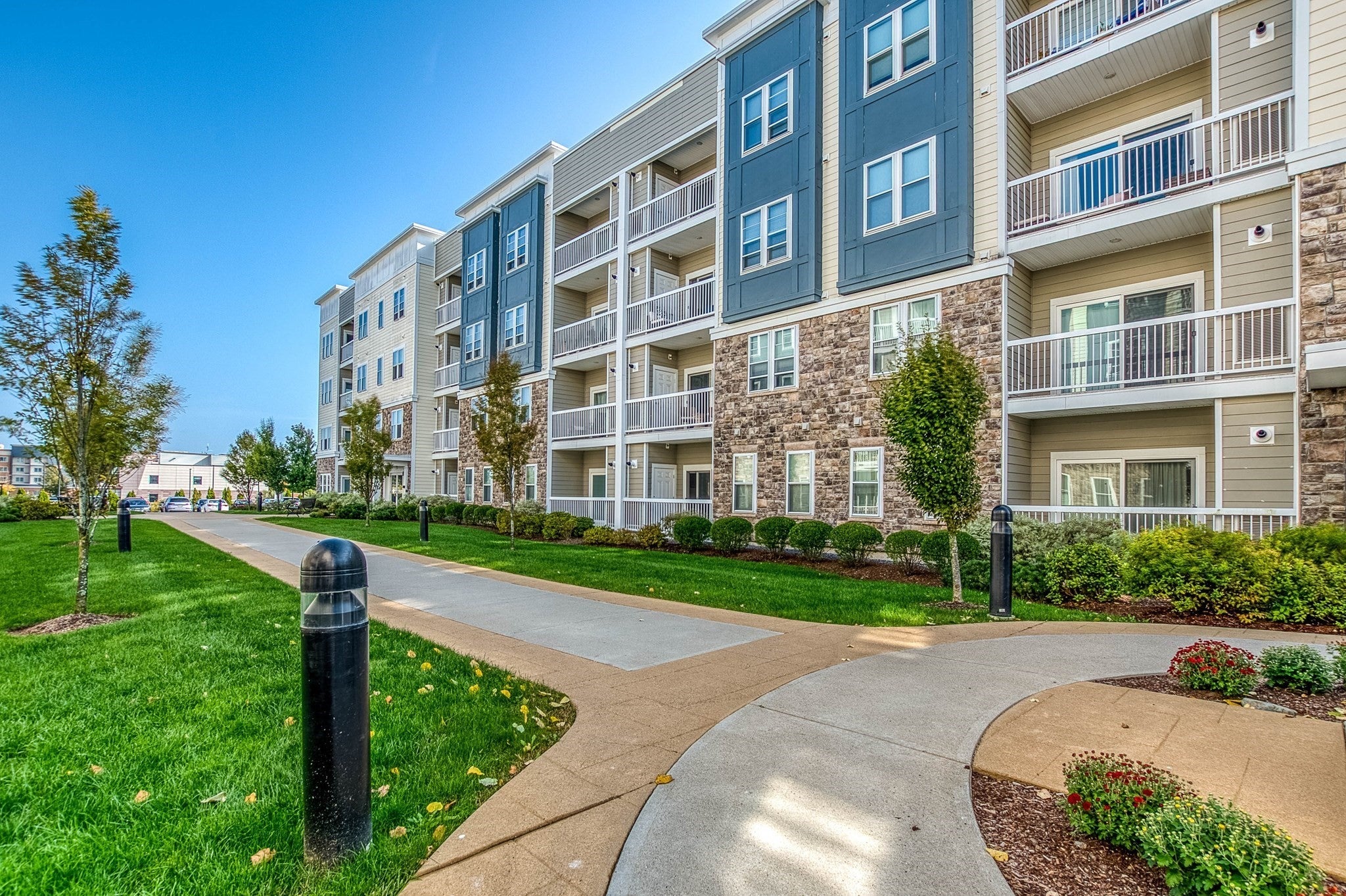 130 University Ave 1201