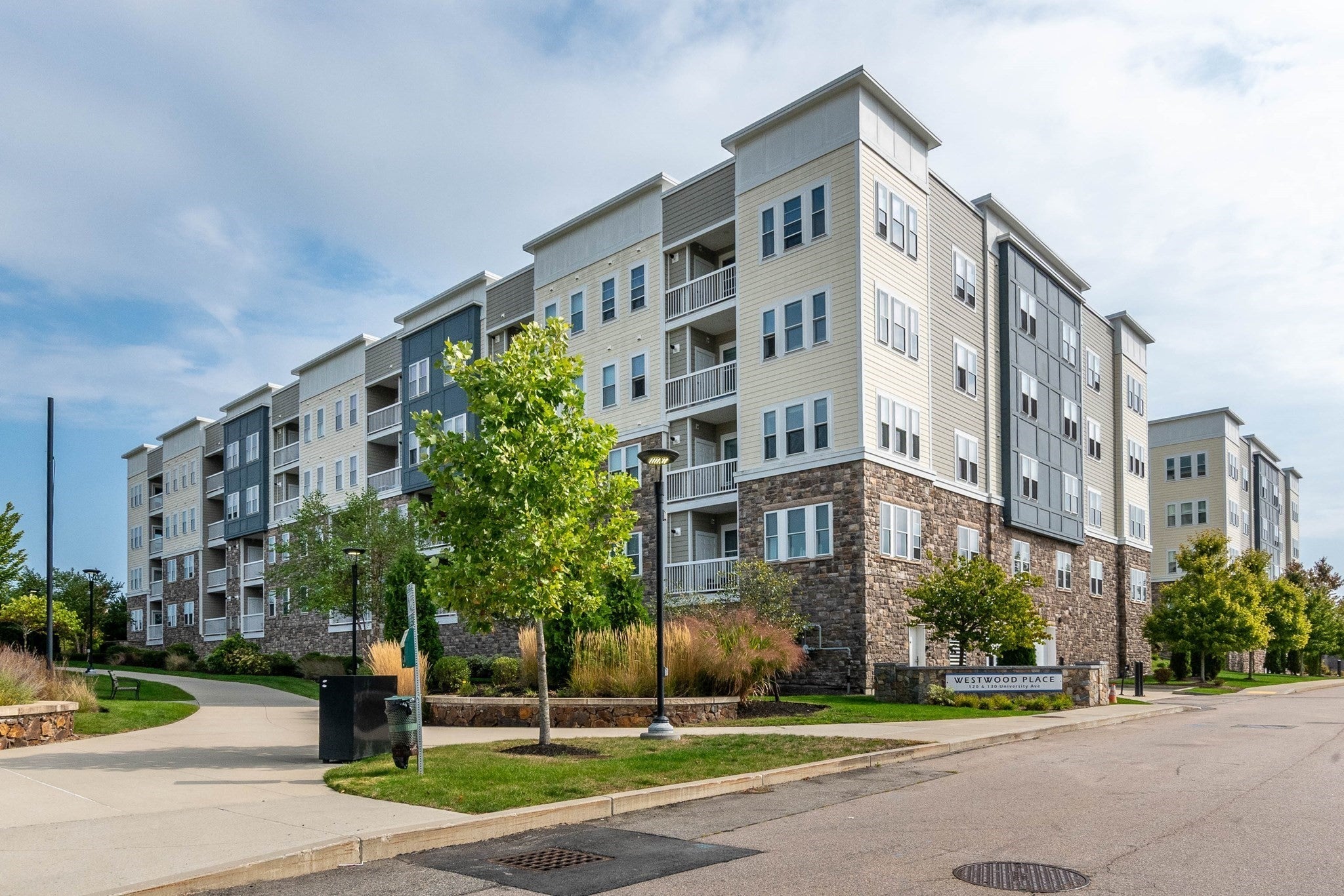 130 University Ave 1201