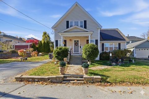 16 Wetherbee Ave Lowell MA 01852