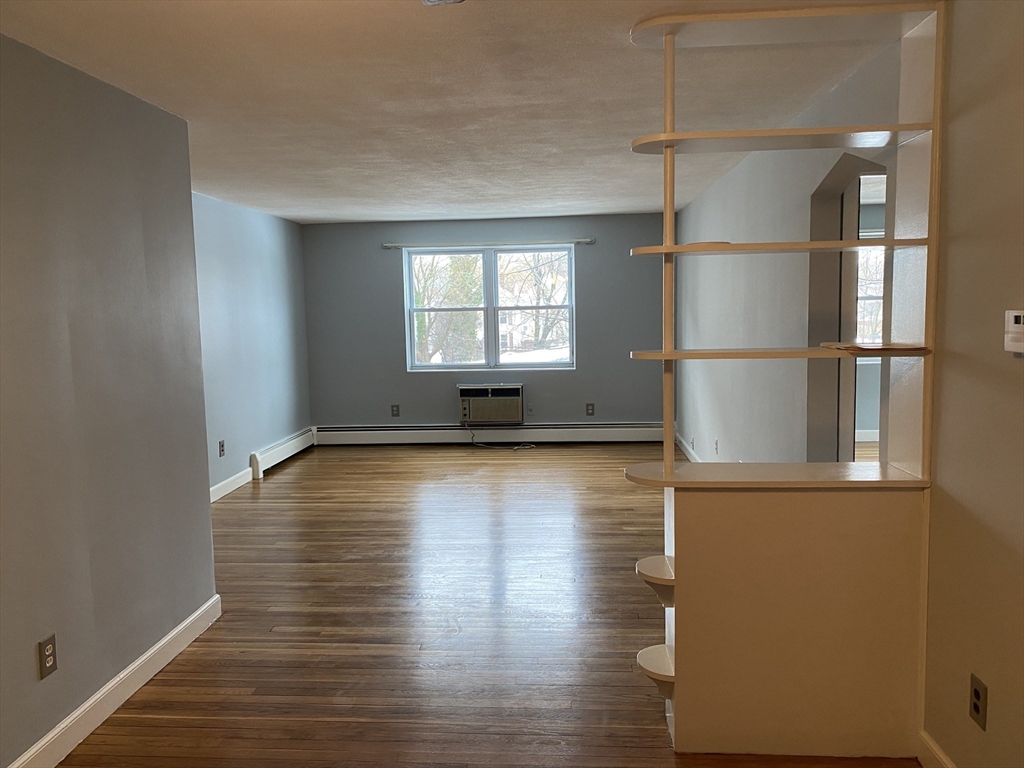 39 Montvale Ave 7