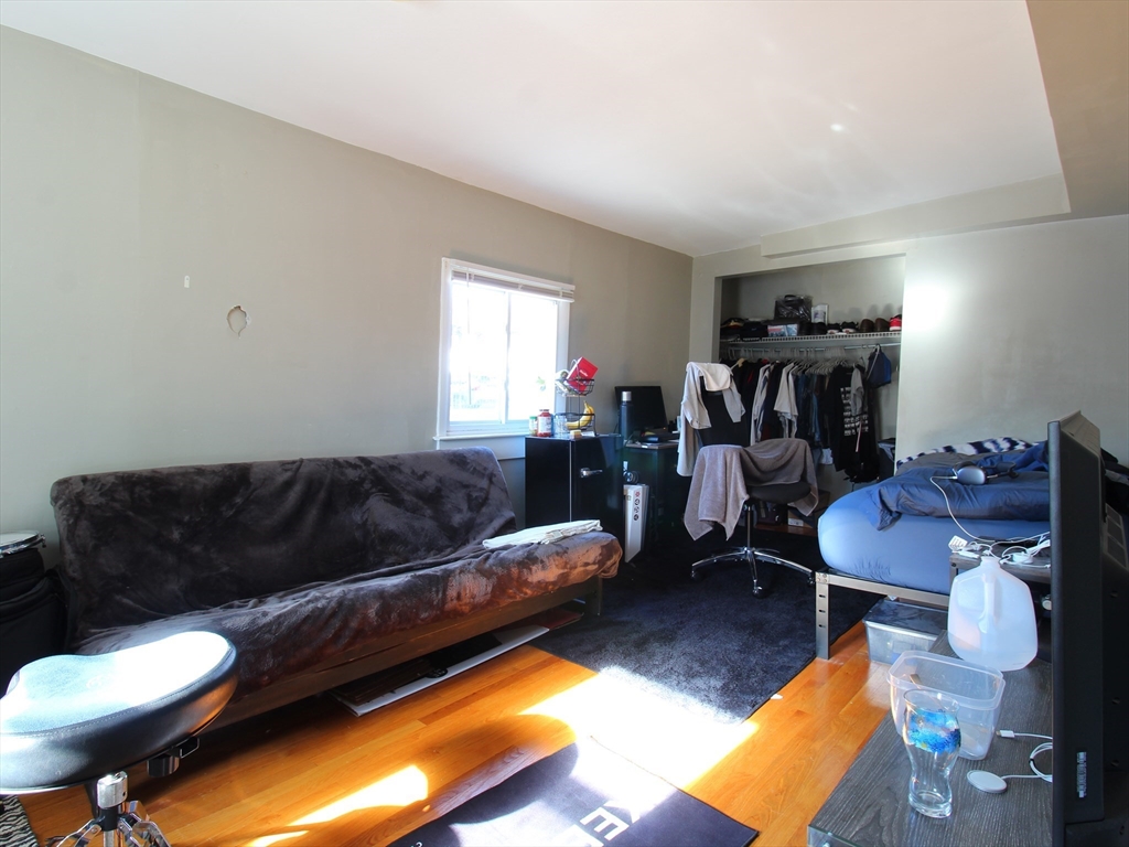 91 Linden St 1