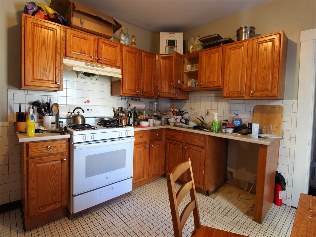 91 Linden St 1