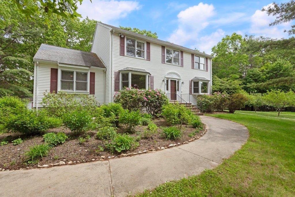 3 Quail Ln