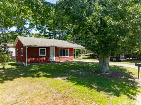Photo of 16 Hartwell Dr, Falmouth, MA 02536 (MLS # 73584696)