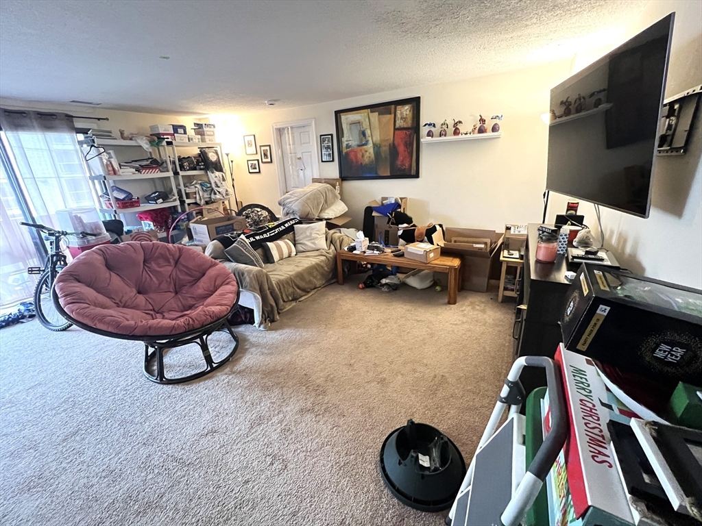 295 West Wyoming Ave 3A