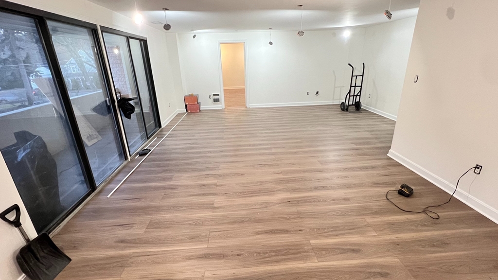 295 West Wyoming Ave 3A