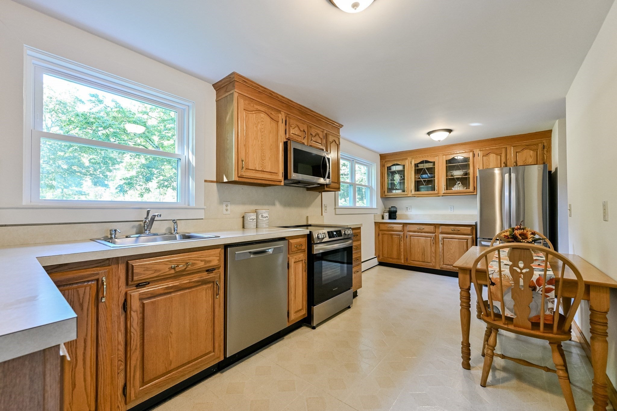 491 Maple St, Mansfield, MA, 491 Maple St, Mansfield, MA Photo #4