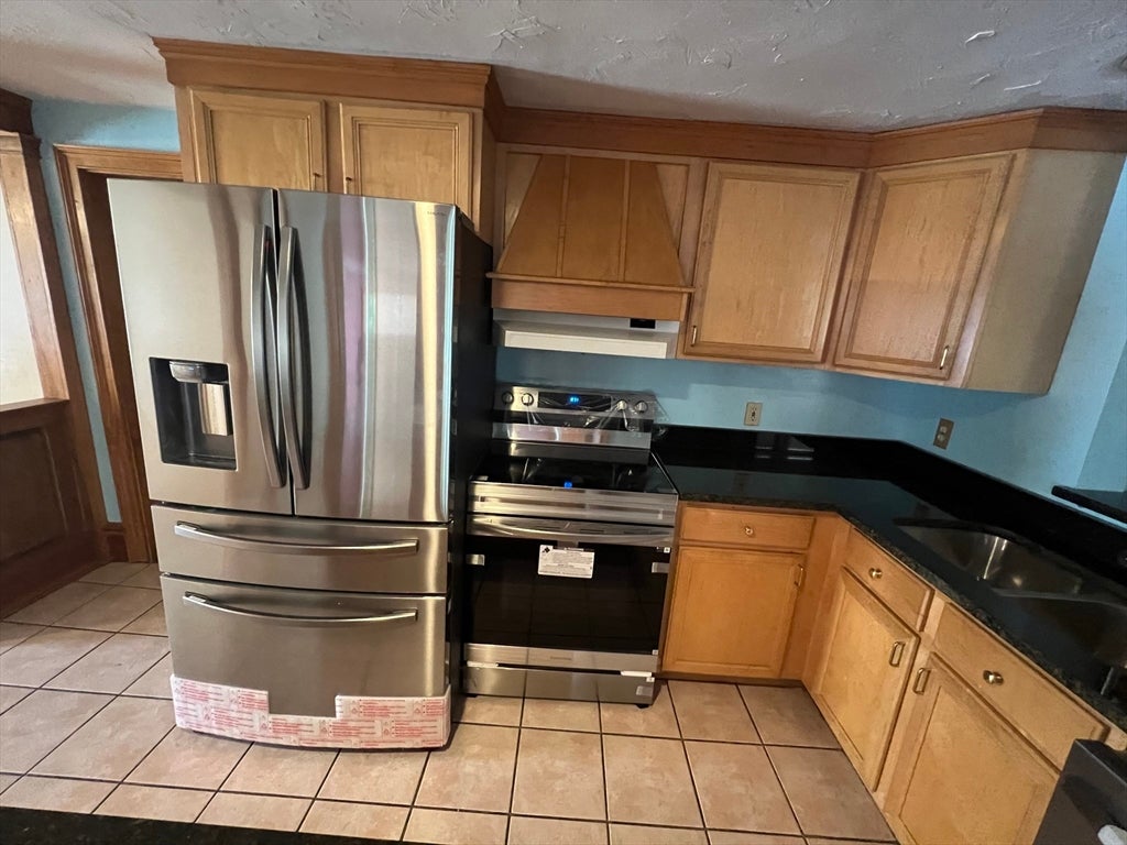 7 W Hill Ter, Worcester, MA, 7 W Hill Ter, Worcester, MA Photo #9