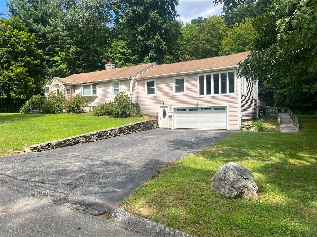 7 W Hill Ter, Worcester, MA, 7 W Hill Ter, Worcester, MA Photo #2
