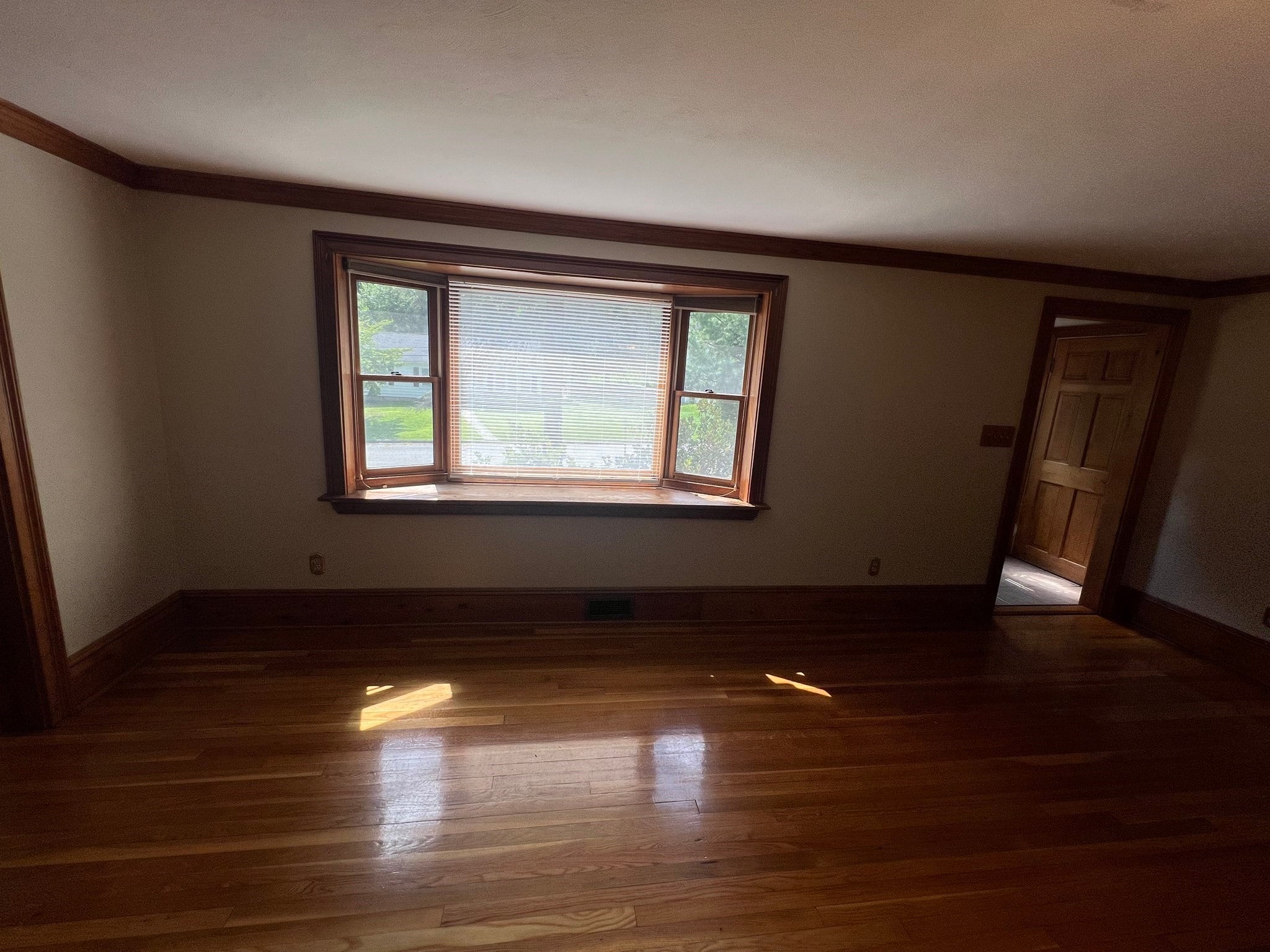 7 W Hill Ter, Worcester, MA, 7 W Hill Ter, Worcester, MA Photo #14