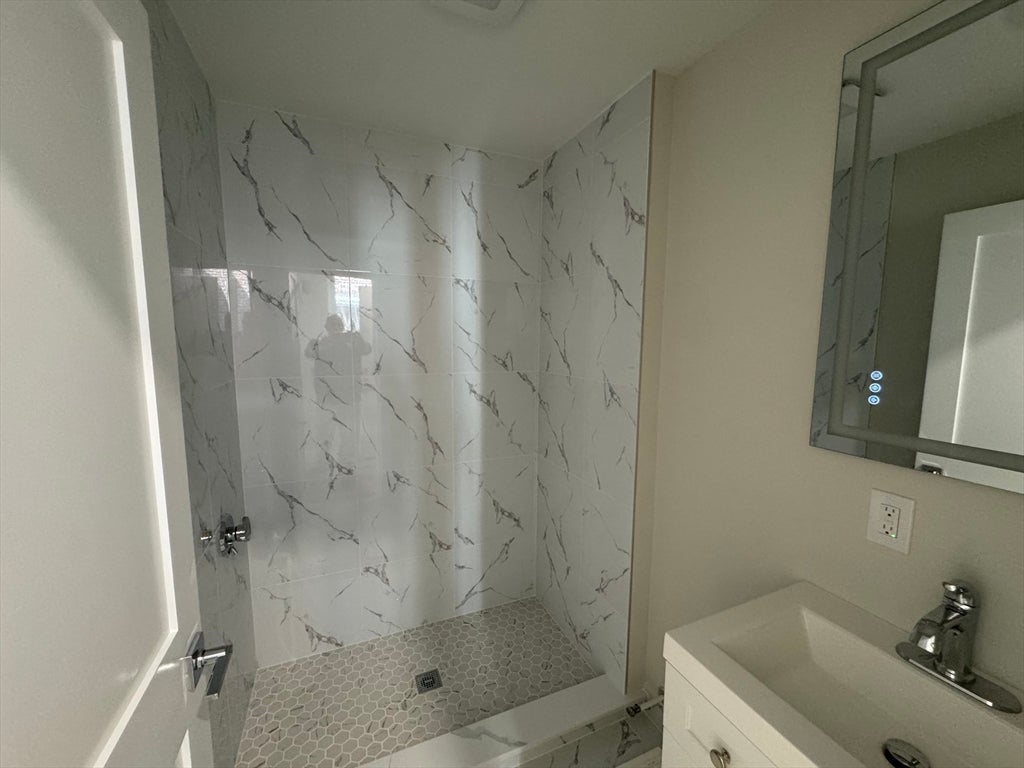 168 Cottage St #302, Boston, MA, 168 Cottage St #302, Boston, MA Photo #16