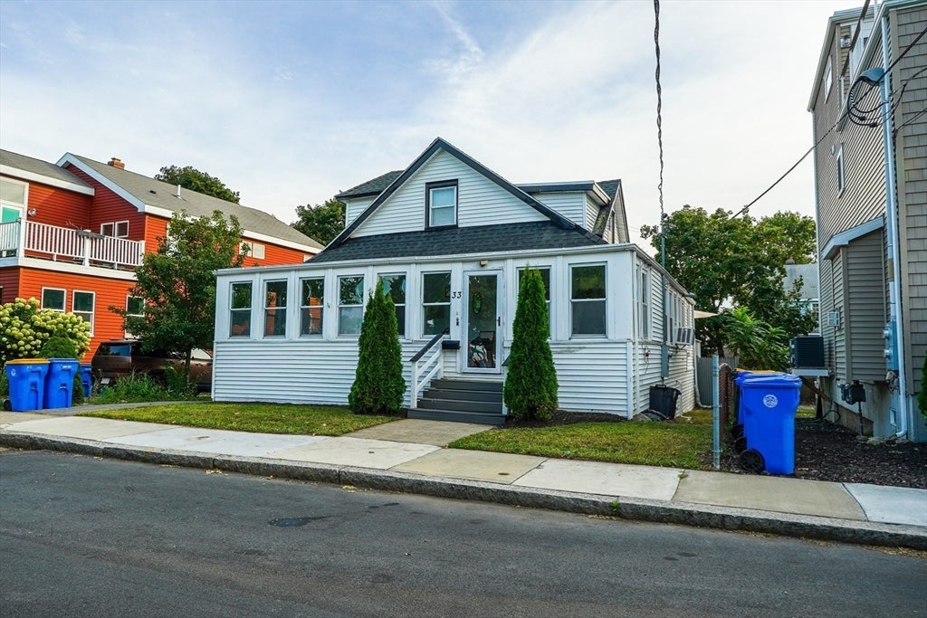 33 Bay View Ave