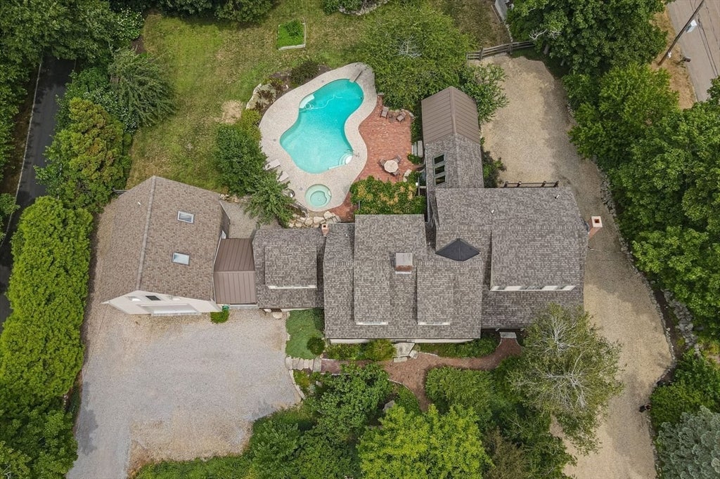 338 Clapp Road