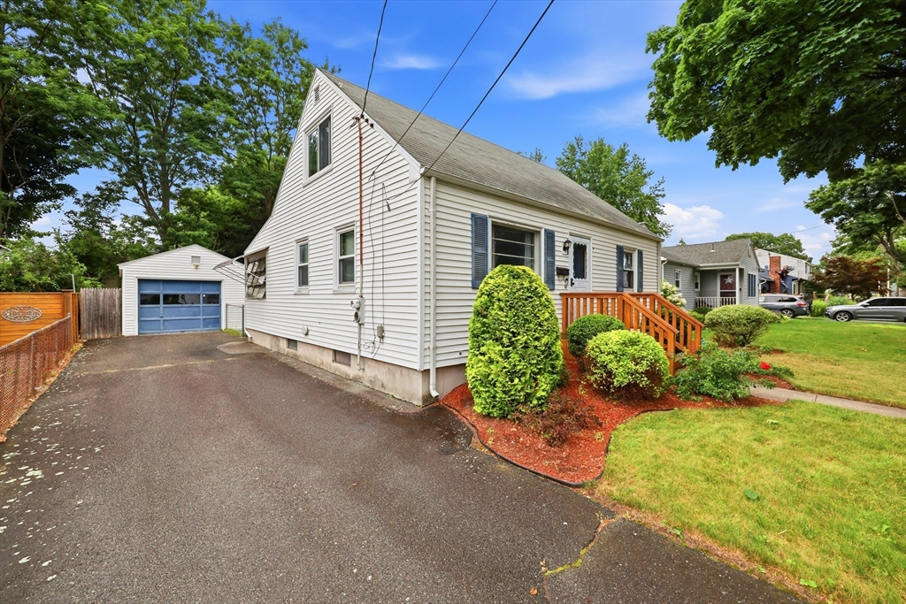 57 Arthur Street, Springfield, MA Photo #4