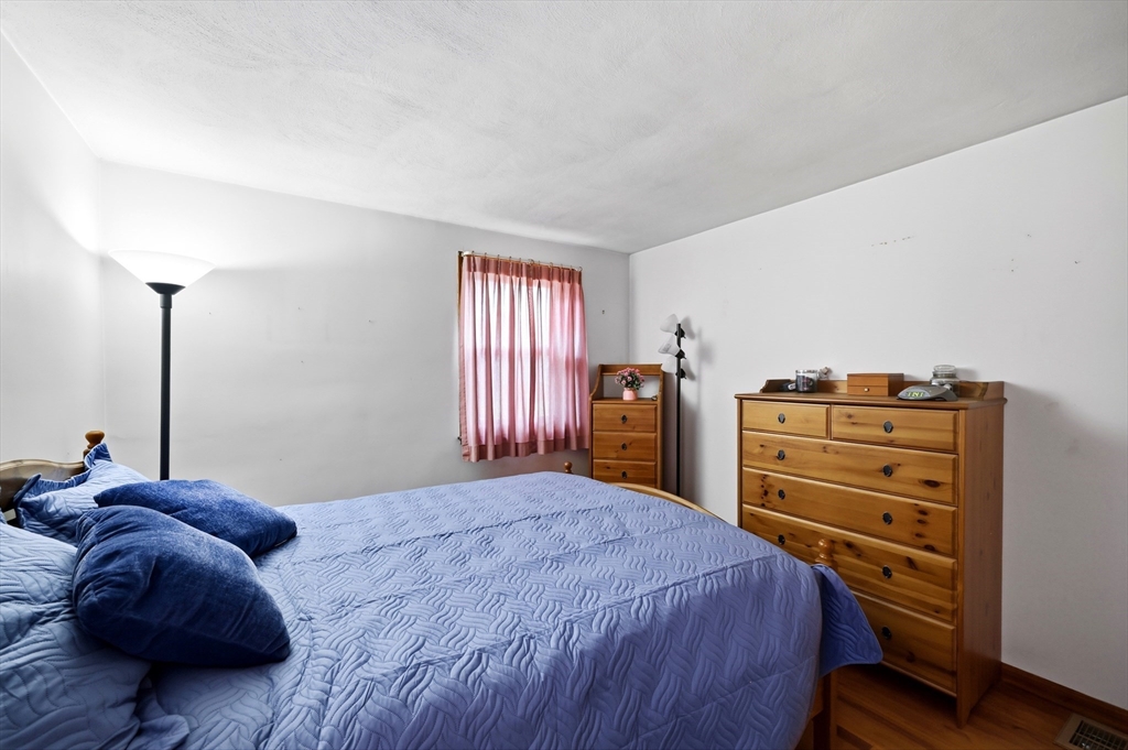 57 Arthur Street, Springfield, MA Photo #17