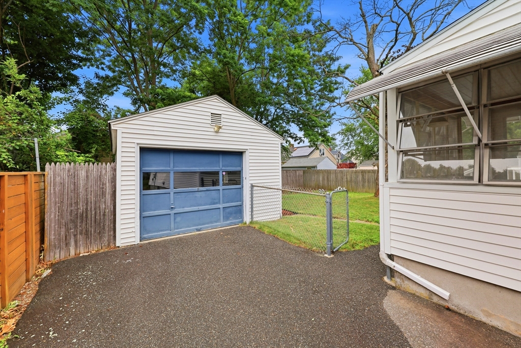57 Arthur Street, Springfield, MA Photo #29