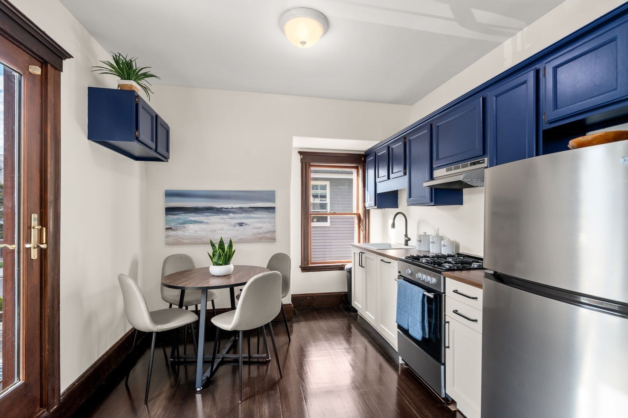 Photo of 37 Hewlett St, Boston, MA