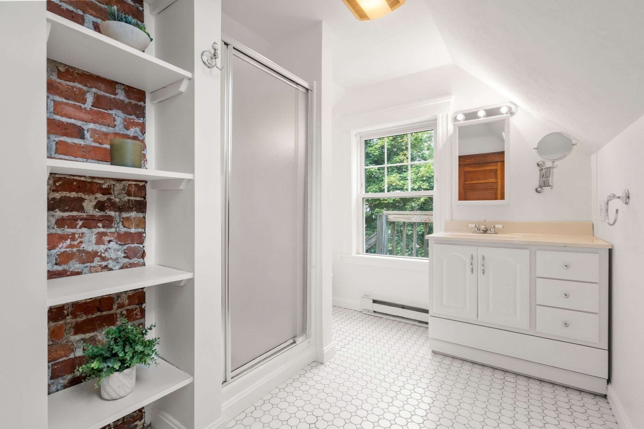 37 Hewlett St #2, Boston, MA Photo #13
