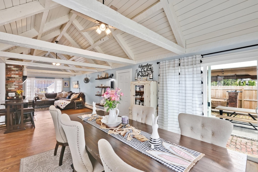 Wilbraham, Massachusetts 01095, United States, 4 Bedrooms Bedrooms, ,2 BathroomsBathrooms,Residential,Pending,110731