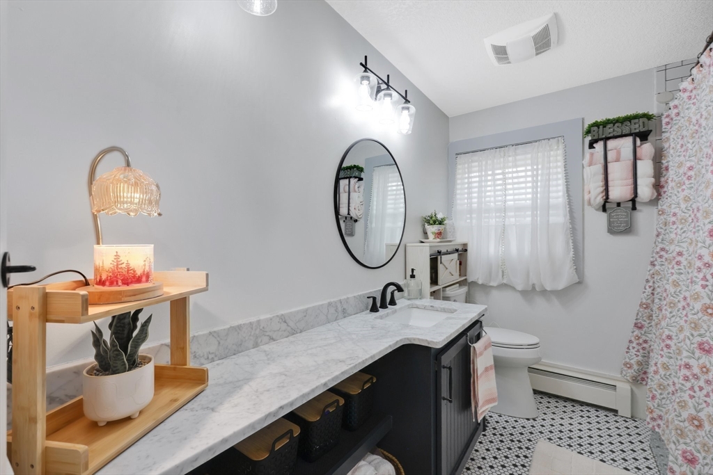 Wilbraham, Massachusetts 01095, United States, 4 Bedrooms Bedrooms, ,2 BathroomsBathrooms,Residential,Pending,110731