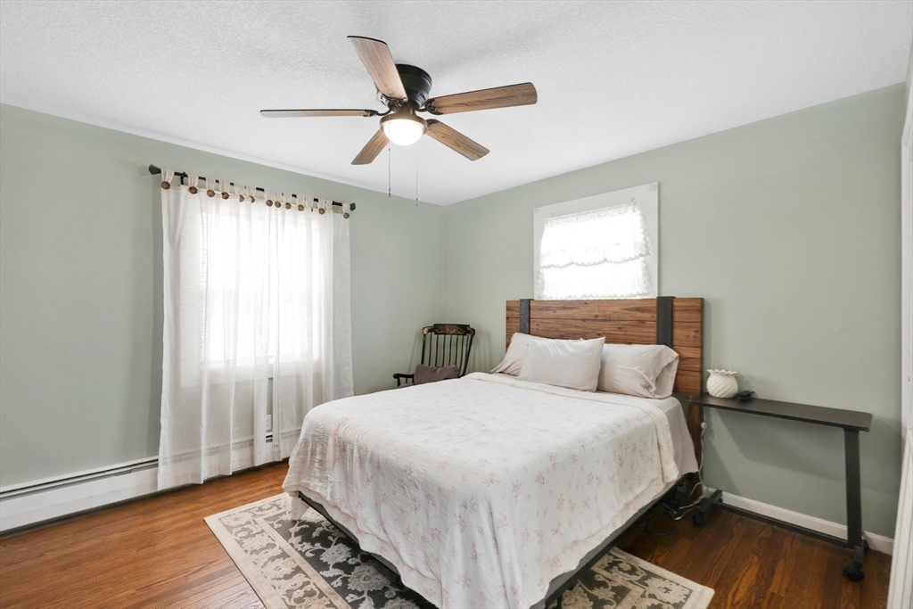 Wilbraham, Massachusetts 01095, United States, 4 Bedrooms Bedrooms, ,2 BathroomsBathrooms,Residential,Pending,110731