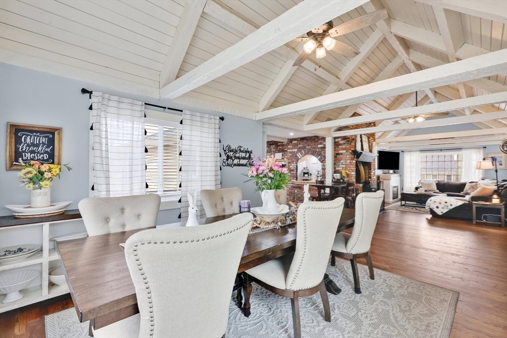 Wilbraham, Massachusetts 01095, United States, 4 Bedrooms Bedrooms, ,2 BathroomsBathrooms,Residential,Pending,110731