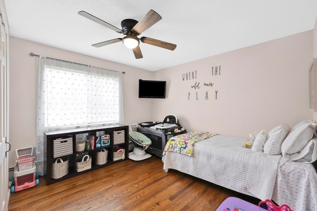 Wilbraham, Massachusetts 01095, United States, 4 Bedrooms Bedrooms, ,2 BathroomsBathrooms,Residential,Pending,110731