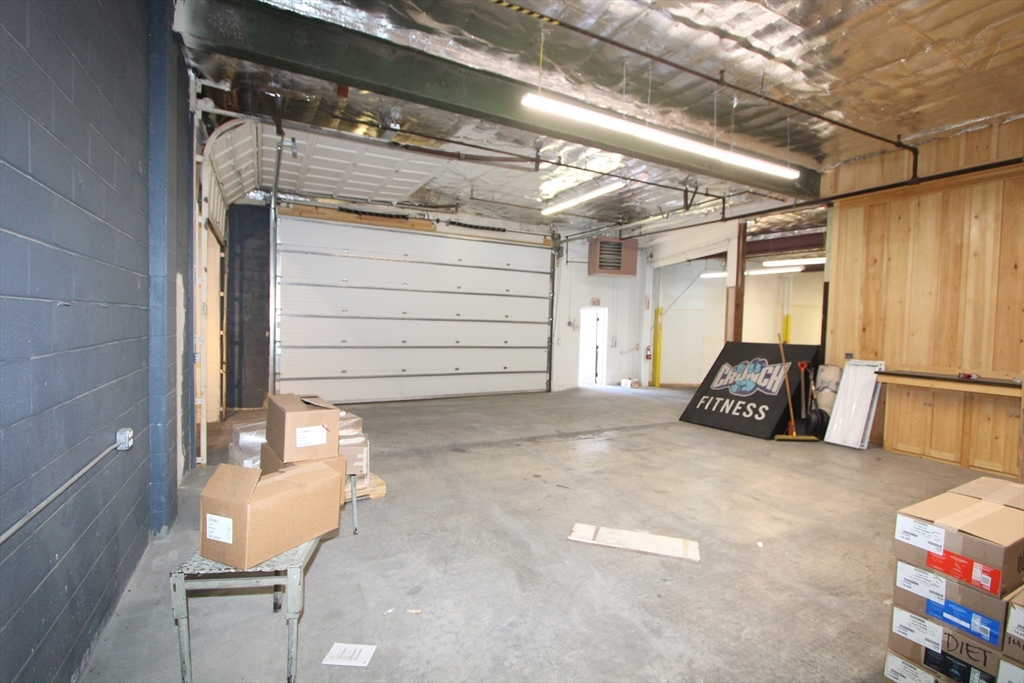 7 Henry St