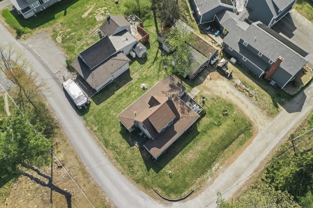33 Lakeview Avenue